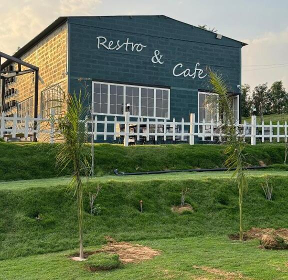 酒店 The Rajgharana Resort