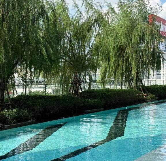 Nue Noble Chaengwattana