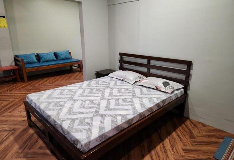 פנסיון Kanglei Guest House