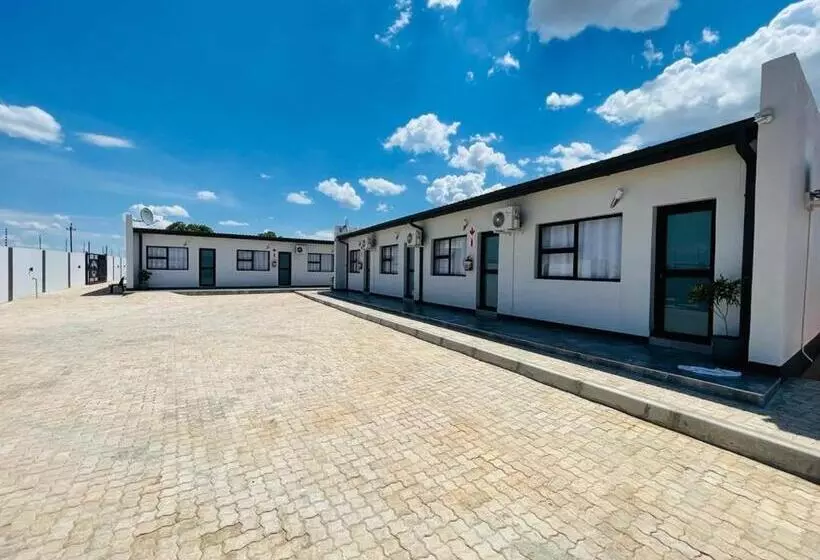 پانسیون Shafas Guest House