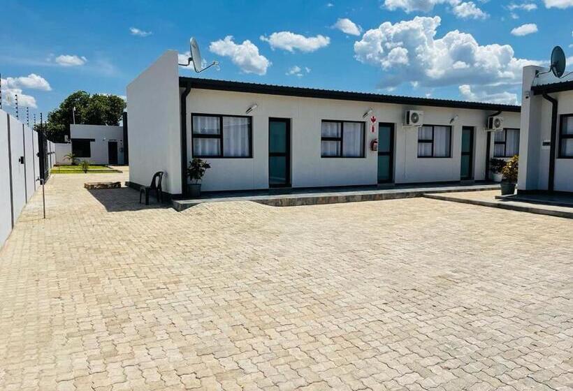 پانسیون Shafas Guest House