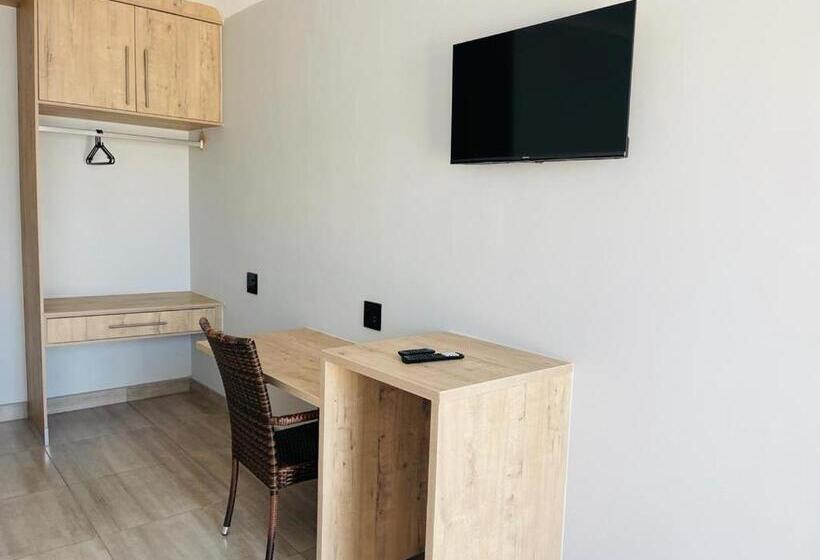 پانسیون Shafas Guest House