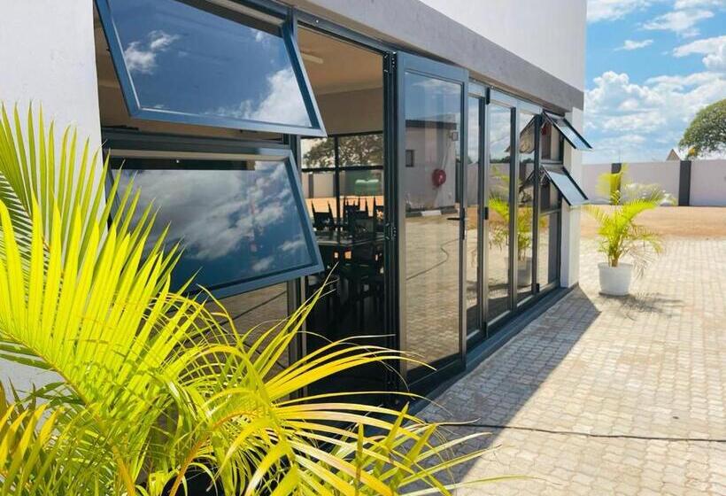 پانسیون Shafas Guest House