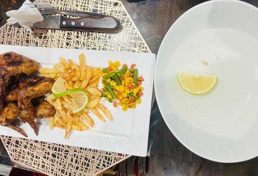 پانسیون Shafas Guest House