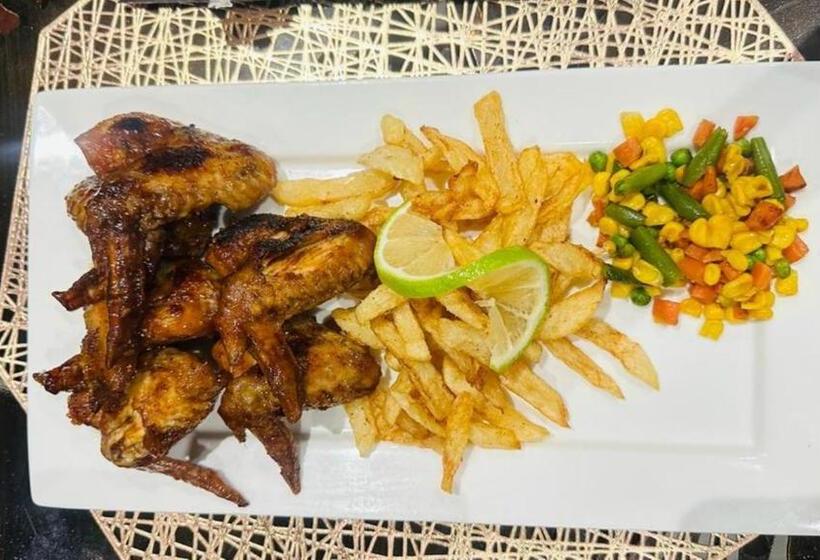 پانسیون Shafas Guest House