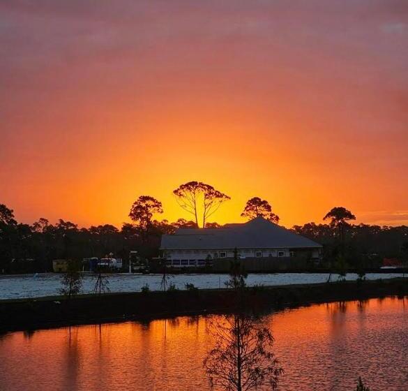 Pensjonat Windmark Beach North   Sea Grove Beach Resort 4 Bed 3 Bath