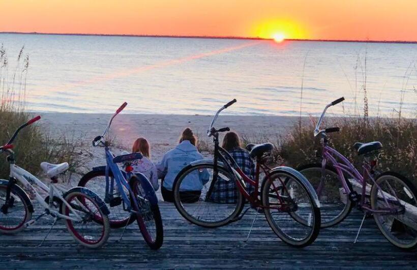 Pensjonat Windmark Beach North   Sea Grove Beach Resort 4 Bed 3 Bath