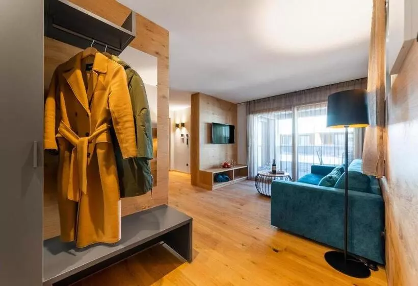 Rienz Alpine City Suites