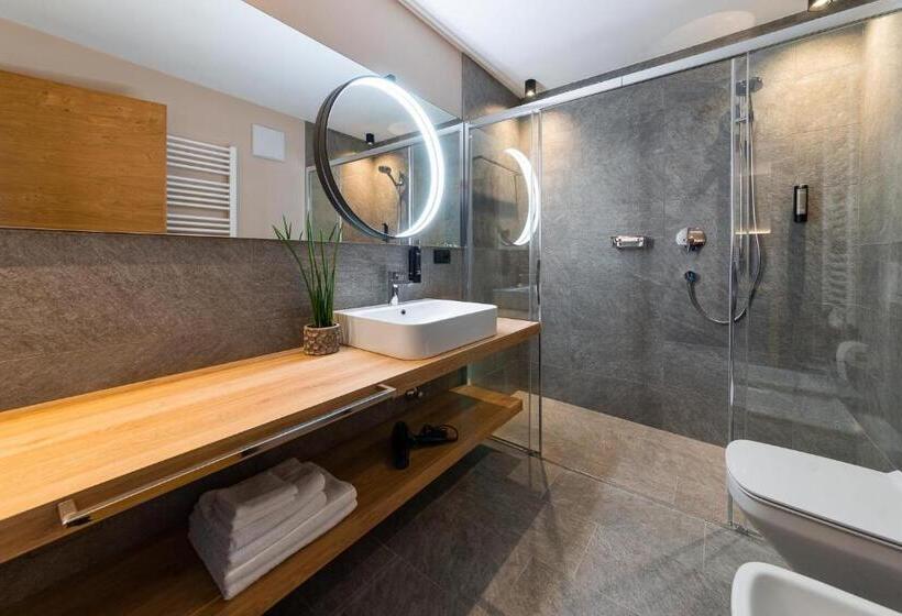 Rienz Alpine City Suites