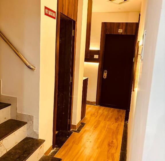 Airport Hotel Relax Inn