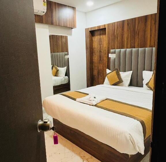 Airport Hotel Relax Inn