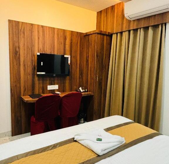 Airport Hotel Relax Inn