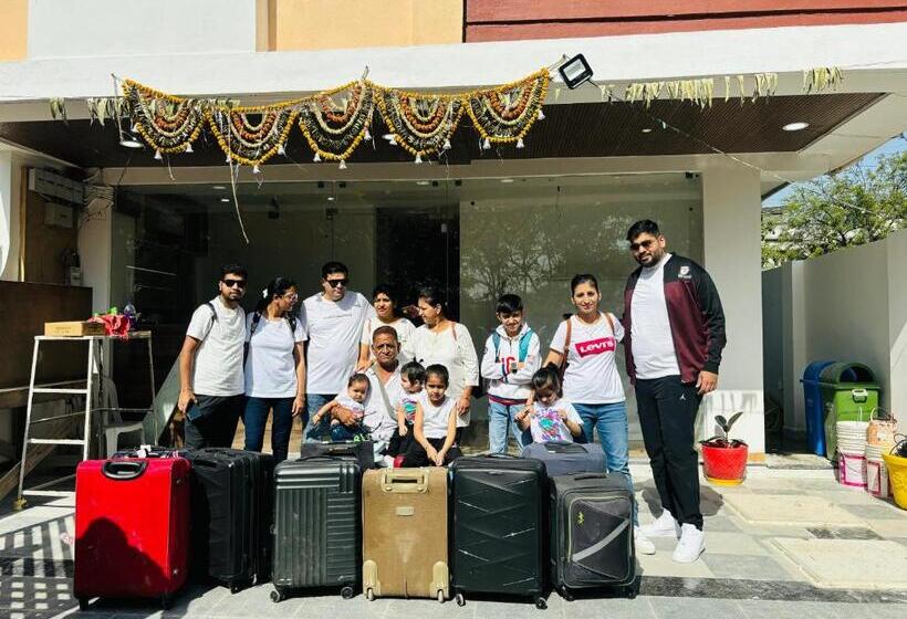 Airport Hotel Relax Inn