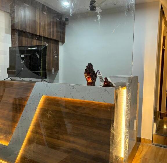 Airport Hotel Relax Inn