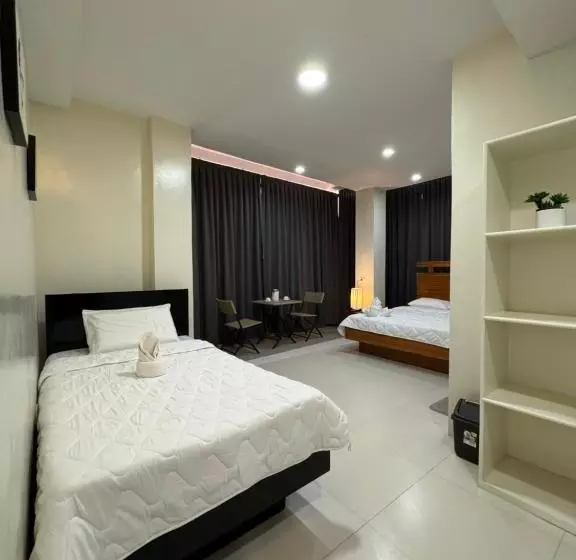 ユースホステル Florencia S Inn