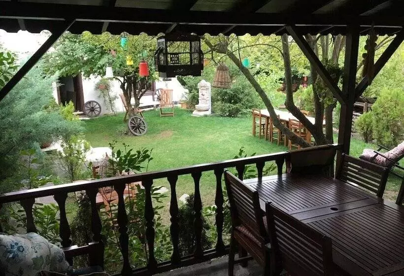Aamiaismajoitus (B&B) Beyzadeler Konağı