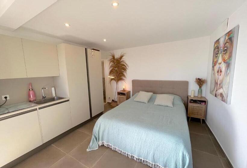 مبيت وإفطار La Pastorale De Théoule Sur Mer