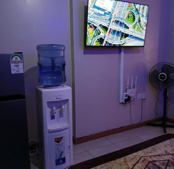 تختخواب و صبحانه Tsavo Apartments Ninty Degrees