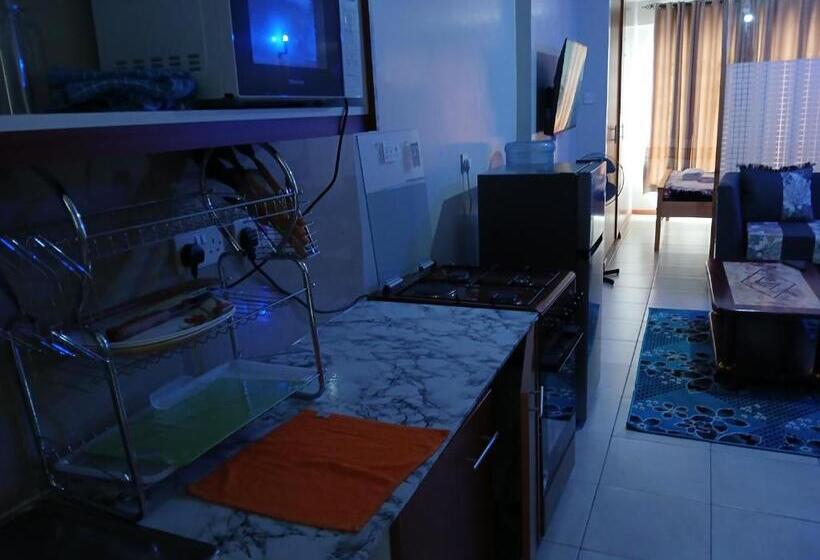 تختخواب و صبحانه Tsavo Apartments Ninty Degrees