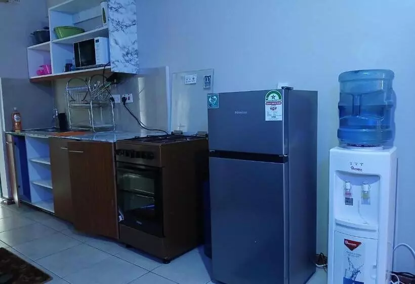 تختخواب و صبحانه Tsavo Apartments Ninty Degrees
