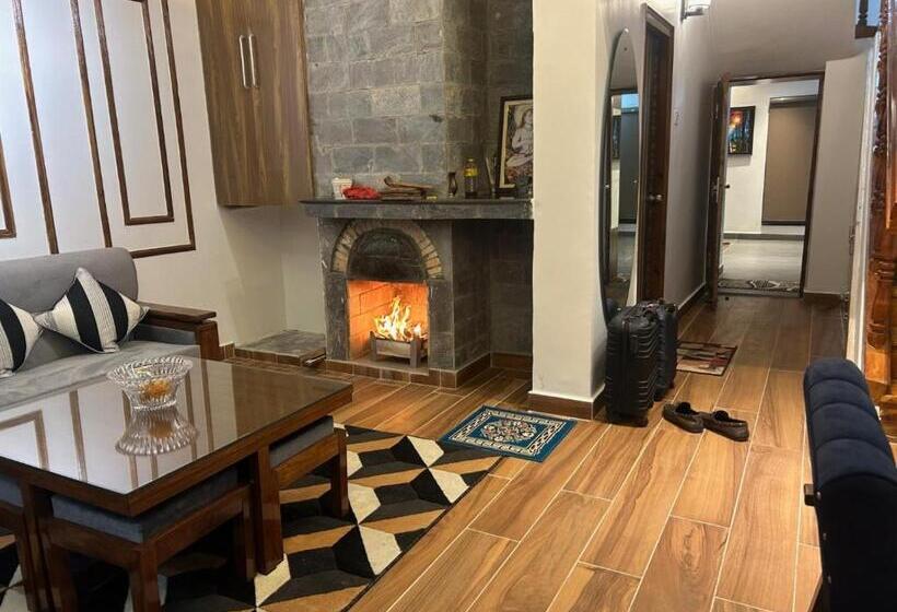 호텔 Madhuram Bhimtal