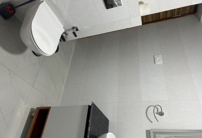 호텔 Madhuram Bhimtal