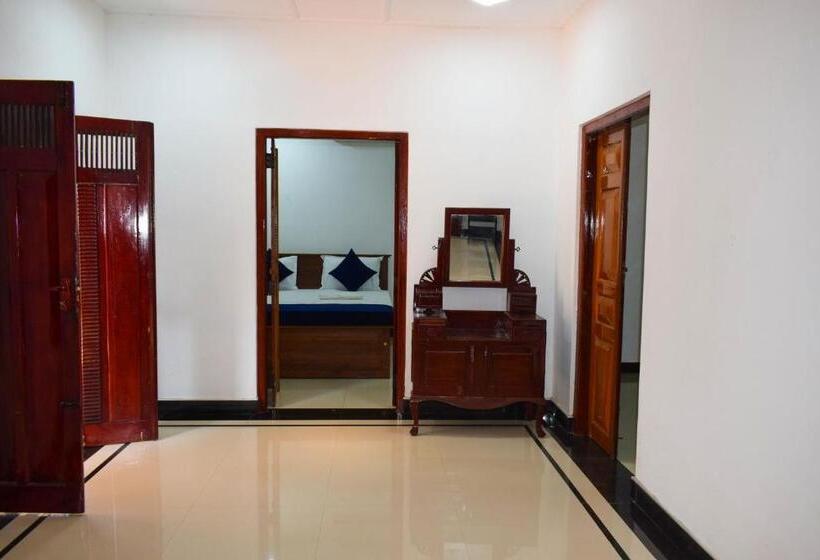 Hotel Rolex Guest House