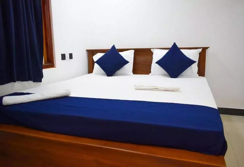 Hotelli Rolex Guest House