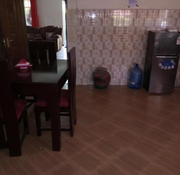 پانسیون Annex