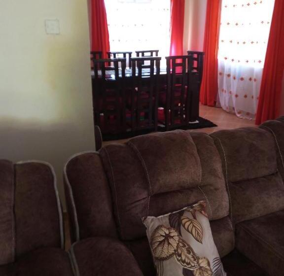 پانسیون Annex