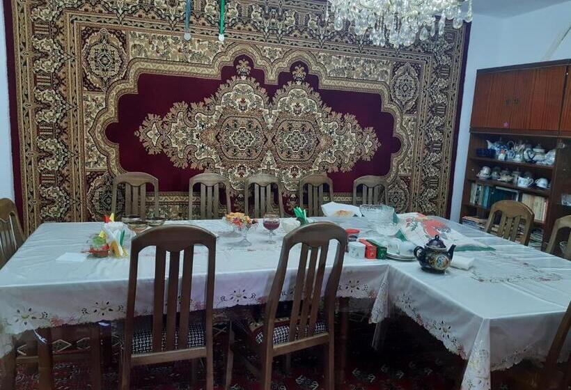 پانسیون Guest House Lola