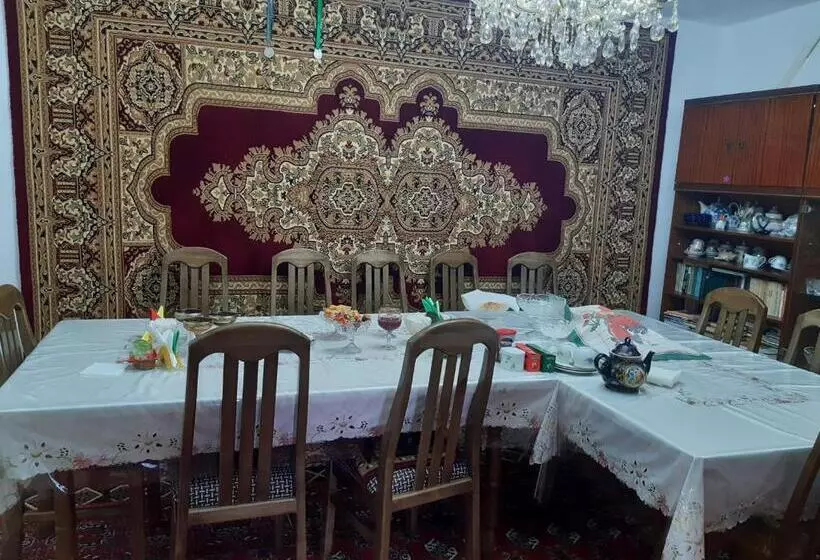 پانسیون Guest House Lola