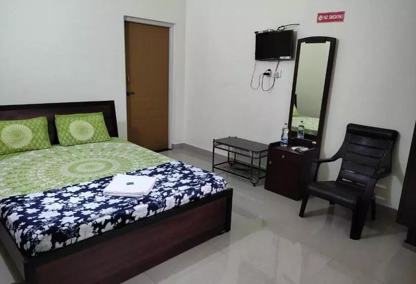 پانسیون Lucy Guest House
