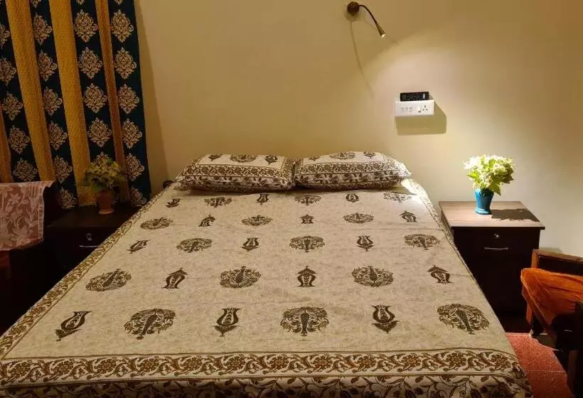 ペンション Surabhi Nature Villa , Private Floor Ac