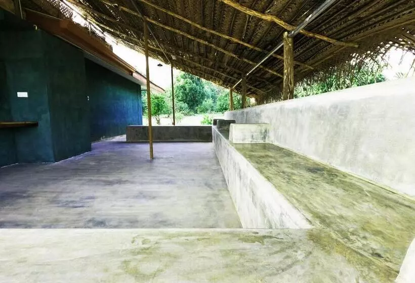 Lomakeskus Ritigalafoothills