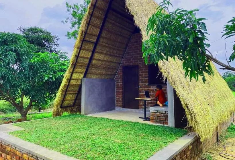 Lomakeskus Ritigalafoothills