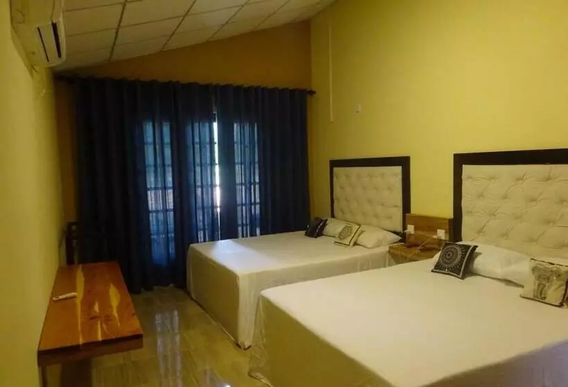 Lomakeskus Ritigalafoothills