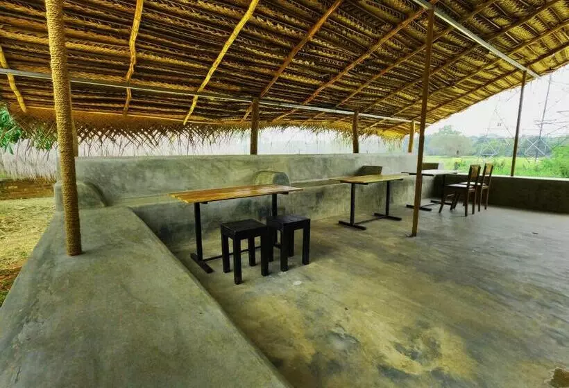 Lomakeskus Ritigalafoothills