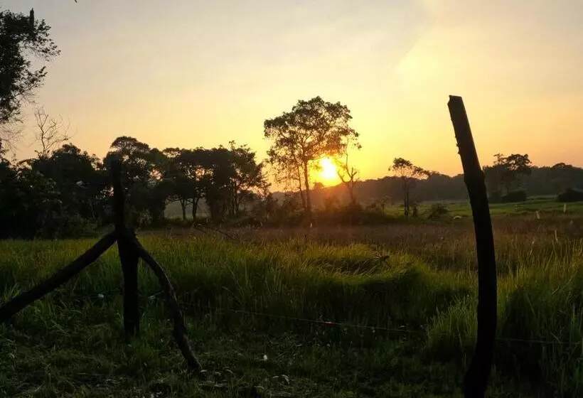 Lomakeskus Ritigalafoothills