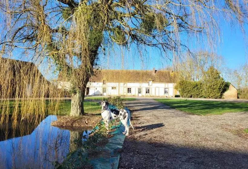 Aamiaismajoitus (B&B) Chambre D Hôtes Au Haras D Agathe Et Ses Princes