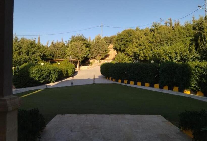 هتل مزرعة ربوع السلط