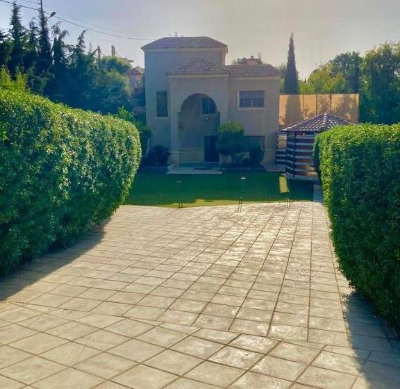 هتل مزرعة ربوع السلط