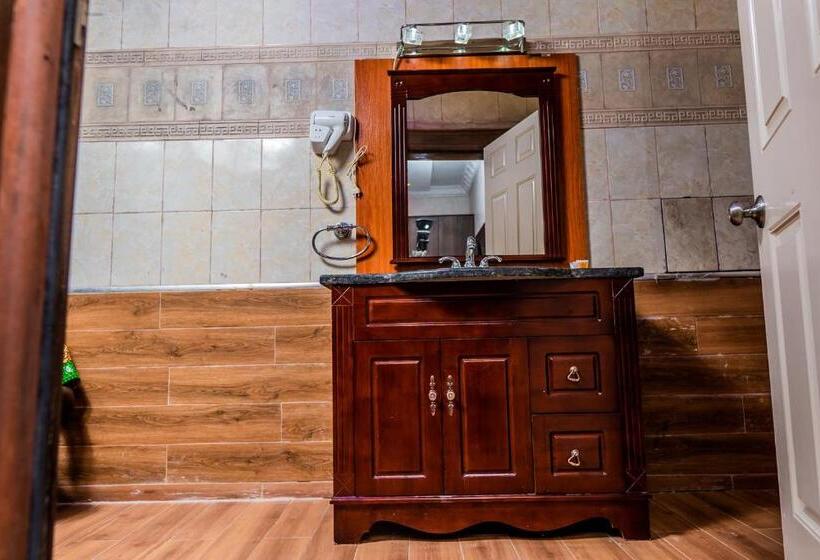 هتل Gallani Suites