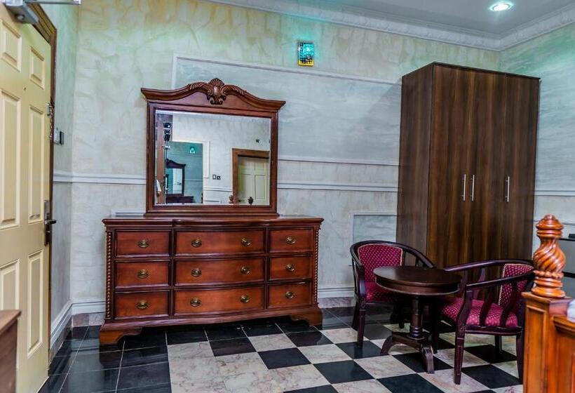 هتل Gallani Suites