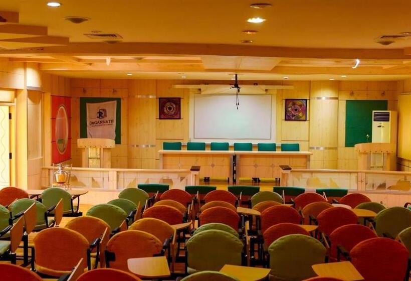 בית מלון כפרי Jtc Club Resort