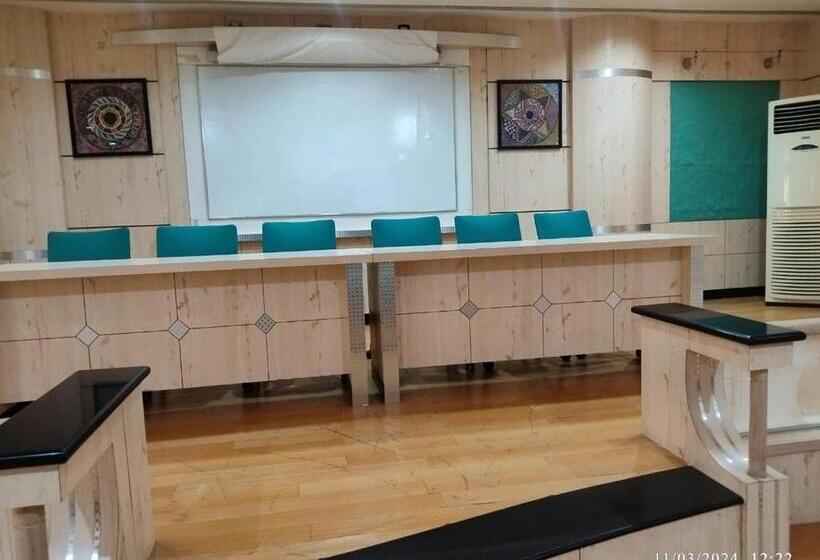 בית מלון כפרי Jtc Club Resort