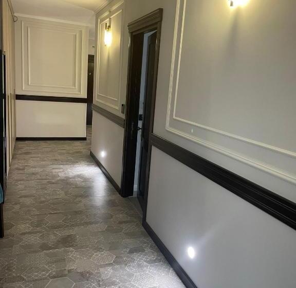 호텔 La Strada The Villa