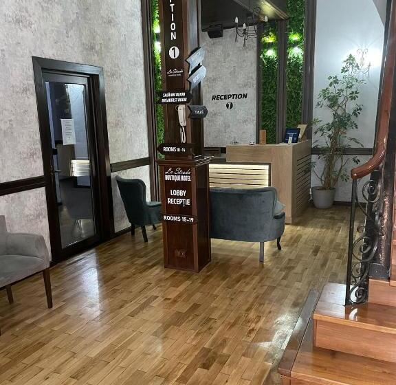 호텔 La Strada The Villa