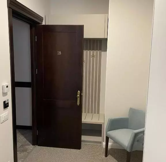 ホテル La Strada The Villa