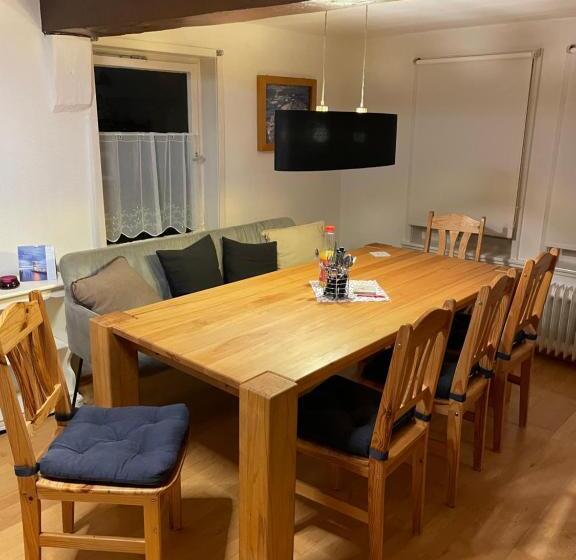 בית מלון כפרי Lindenhof   Zentral Zwischen Marburg Und Gießen Wetzlar